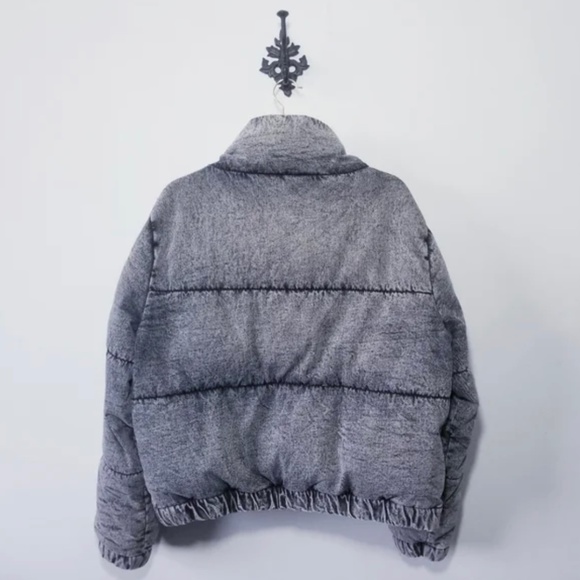 Garage Acid Washed Denim Puffer Jacket Size L EUC - Picture 3 of 8